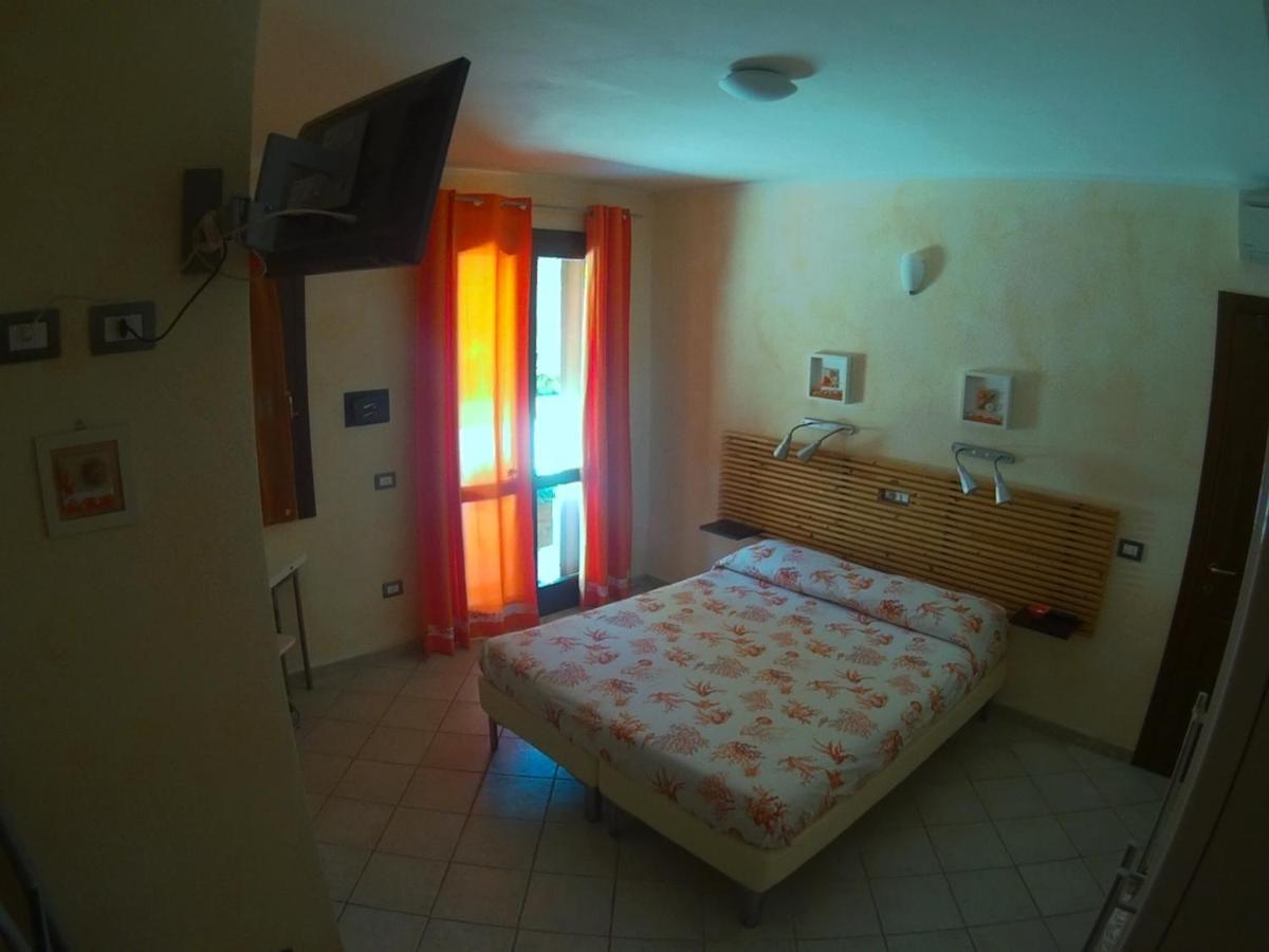 B&B Crisalide La Maddalena  Exterior photo