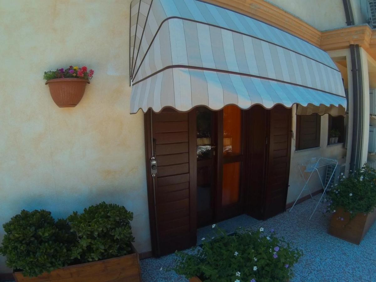B&B Crisalide La Maddalena  Exterior photo